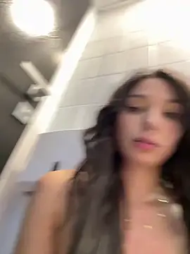 -_MiaQueen_- live sex cam