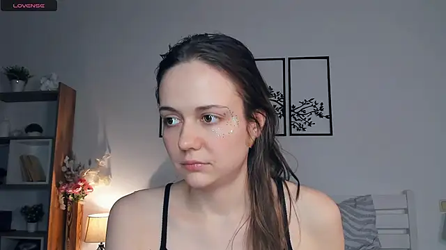 MalvinaTrafford live sex cam