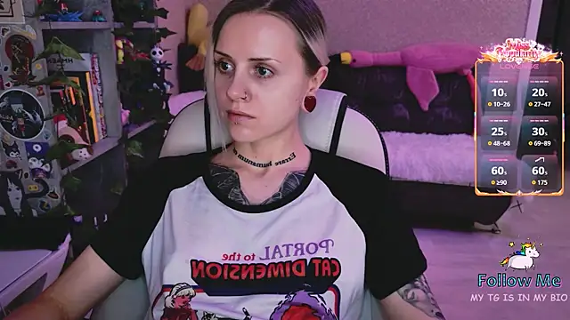 NaniMoore live sex cam