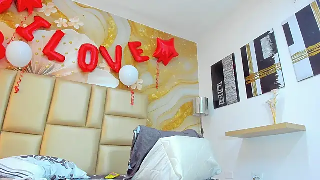 NahomiWalker_'s cam snapshot