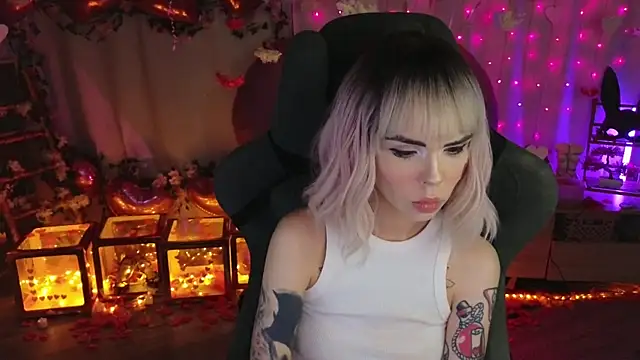 Kerry_Kirk's cam snapshot