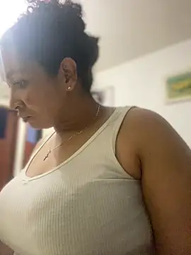 Carola-Ross live sex cam