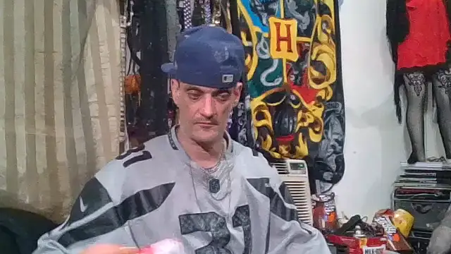 slinginbigD live sex cam