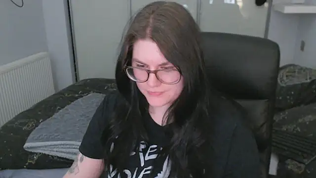 GothSuccubusBabe's cam snapshot