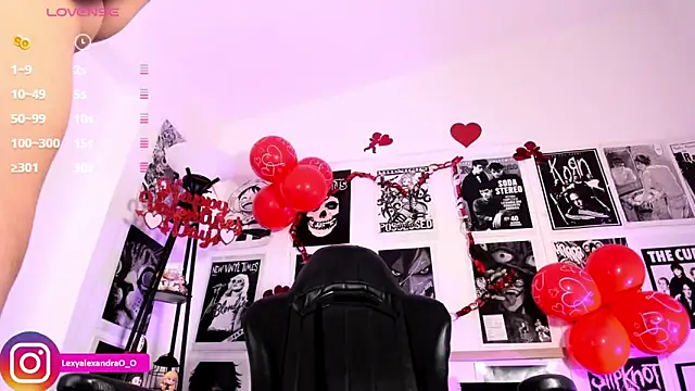 Lexyjoycce live sex cam