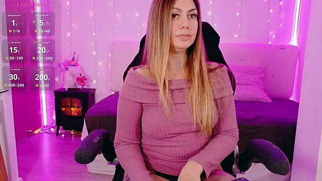 LindaWhite_ live sex cam