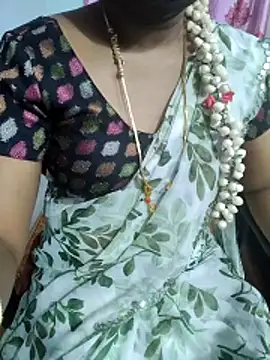 lolida69thamil's cam snapshot