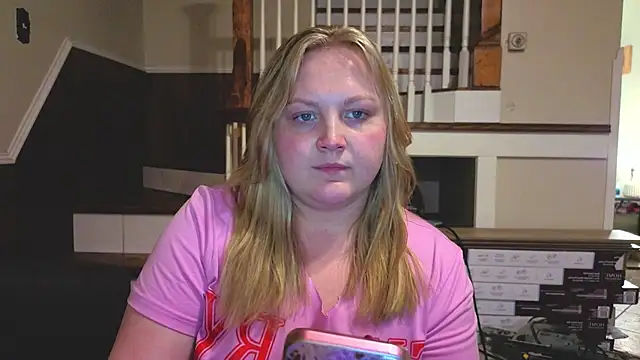 PhatAssBlond live sex cam