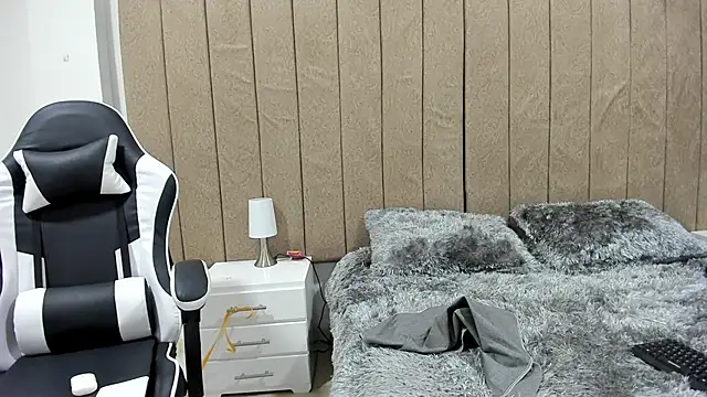 valery_slim18 live sex cam