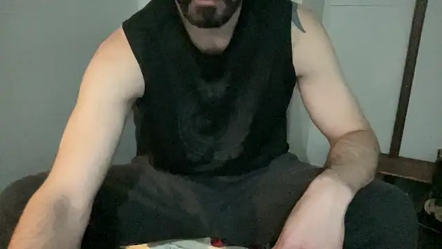 alphajoshkosh's cam snapshot