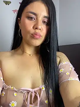 sophyy_white's cam snapshot