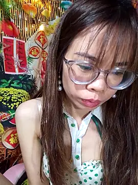 __Mai-love19__ live sex cam