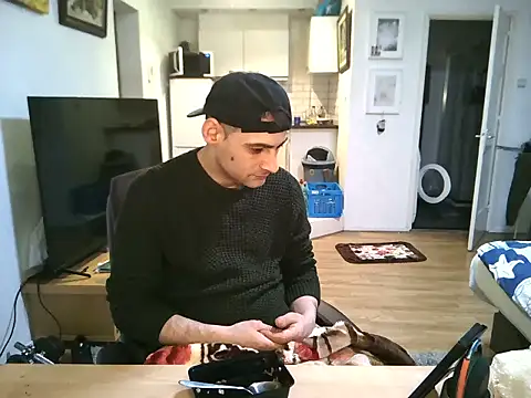 mihaimichael's cam snapshot