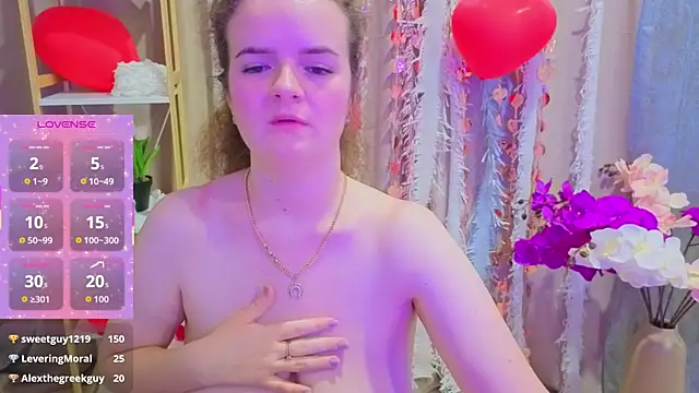 Luisa_Rosee's cam snapshot