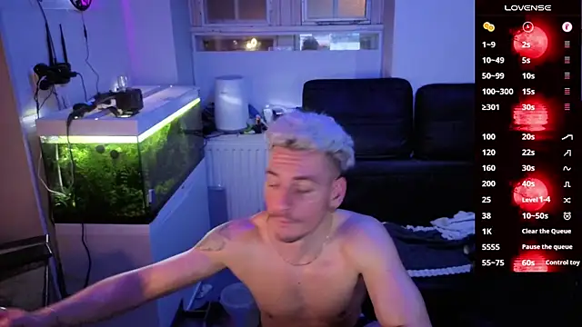 Rayzel_White's cam snapshot