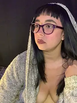 adara_muller_'s cam snapshot