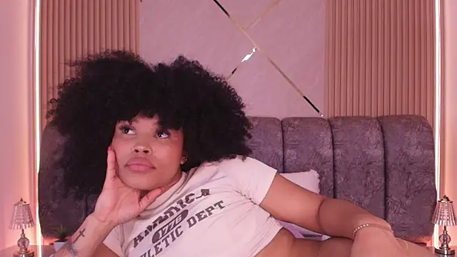 naia_blessed live sex cam