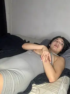 KarlyAndDavey's cam snapshot