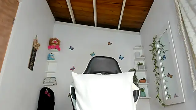 darsha_sahu's cam snapshot