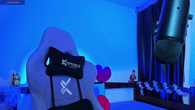 _Moon_Johnson's cam snapshot