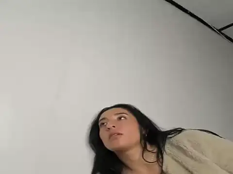 kira-stormm's cam snapshot