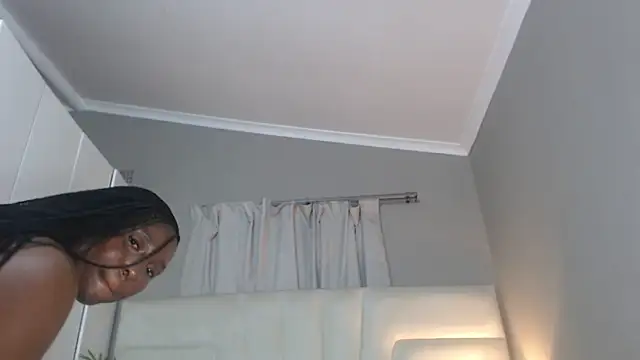 naughtyblackdolie live sex cam