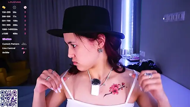 VerlieChahal live sex cam