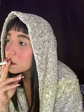 adara_muller_'s cam snapshot