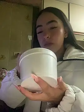 AuroraJohns_Pink's cam snapshot