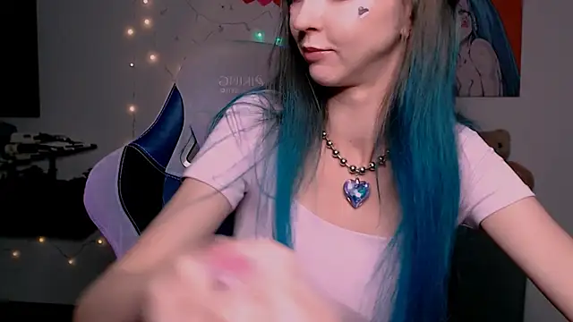 MermaidVibesTides's cam snapshot