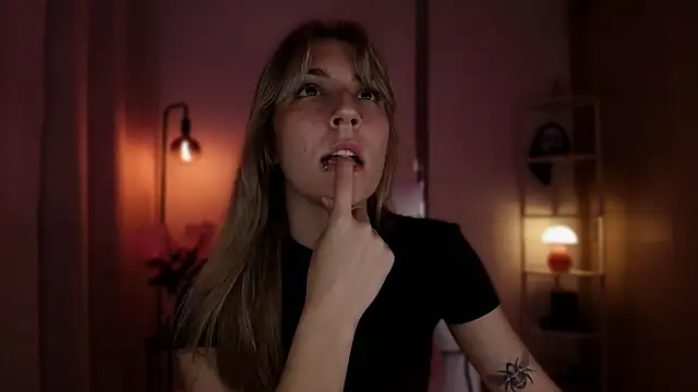 Dakotaa_'s cam snapshot