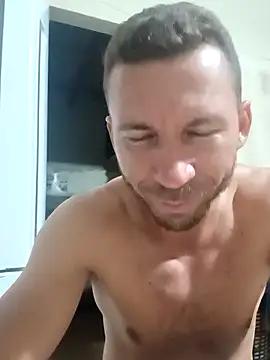 RobertoLuiz84's cam snapshot