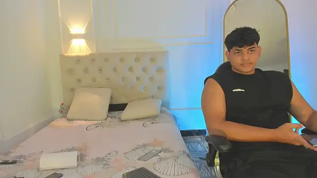 Nicole_and_thiago1's cam snapshot