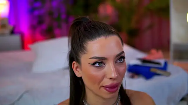 LalaRoze live sex cam