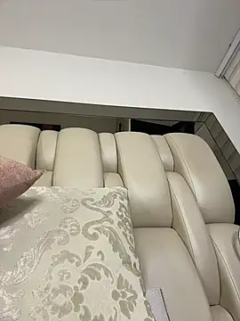 ALISSON_FOXXX1 live sex cam