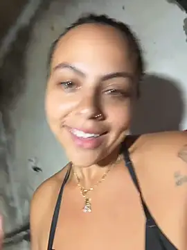 Chloe_Leaozinho live sex cam