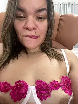 Zyrella live sex cam