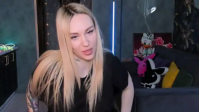 Blckmirrorr's cam snapshot