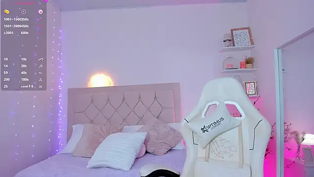 kim_dreams18's cam snapshot