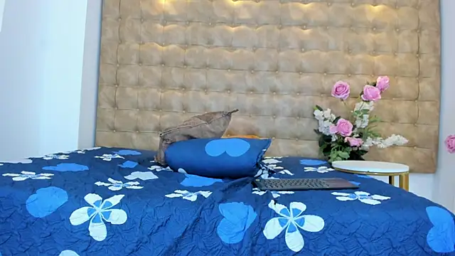 _mia_garcia's cam snapshot