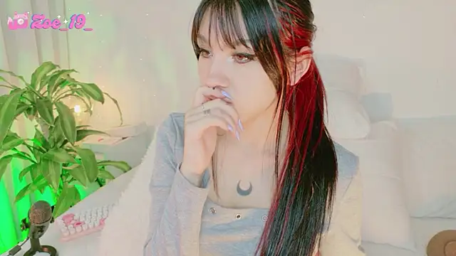 cuteezoe's cam snapshot