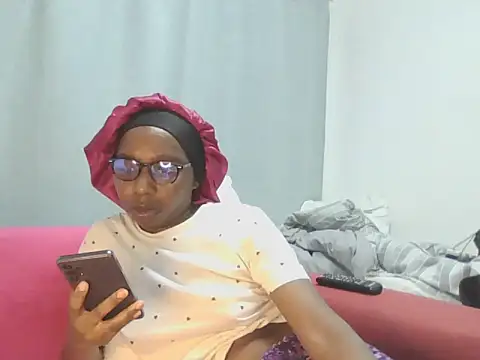 Sexxybella27 live sex cam