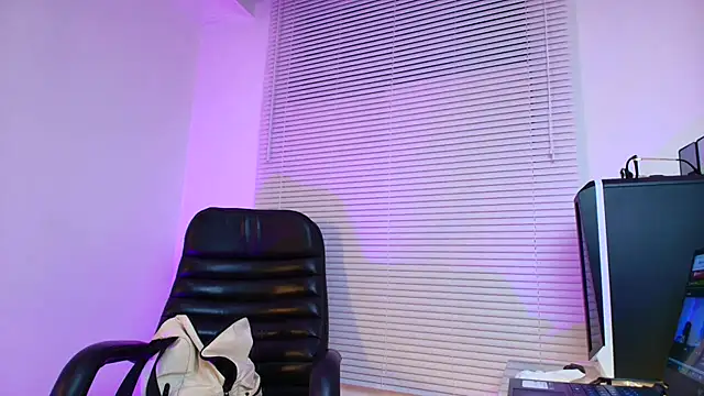 Danella_houston's cam snapshot