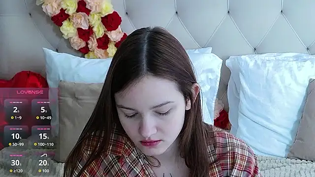 MichelleRoux's cam snapshot