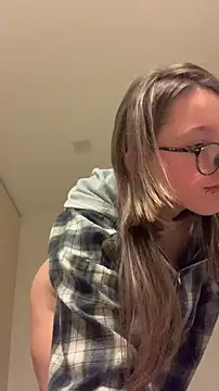 VesnaCrystal's cam snapshot