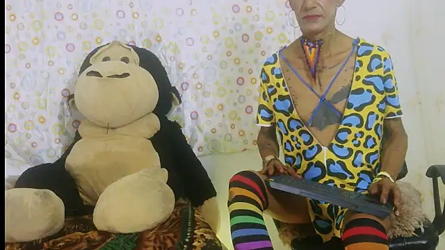 Lobaveterana_sex live sex cam