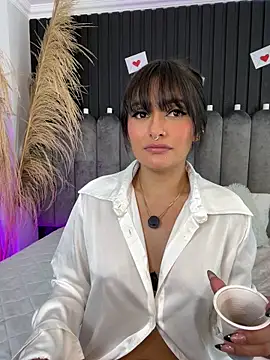 Nanda_vixen_ live sex cam