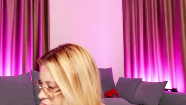 BaayBee__ live sex cam