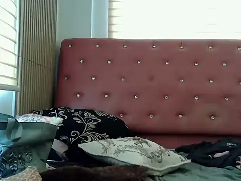 Sexybabe42's cam snapshot