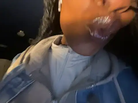 wynterheat live sex cam